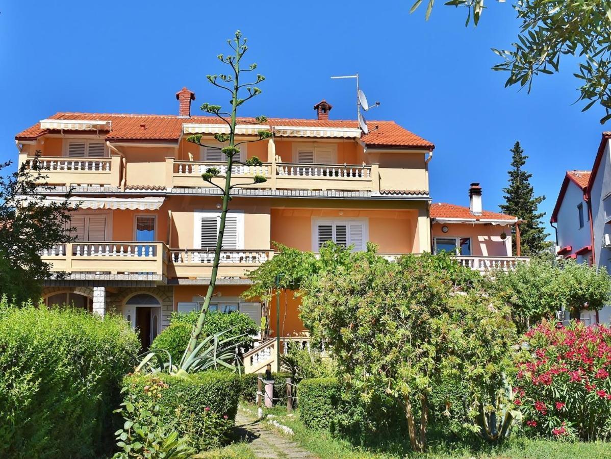 Guest House Sandra Ραμπ Εξωτερικό φωτογραφία