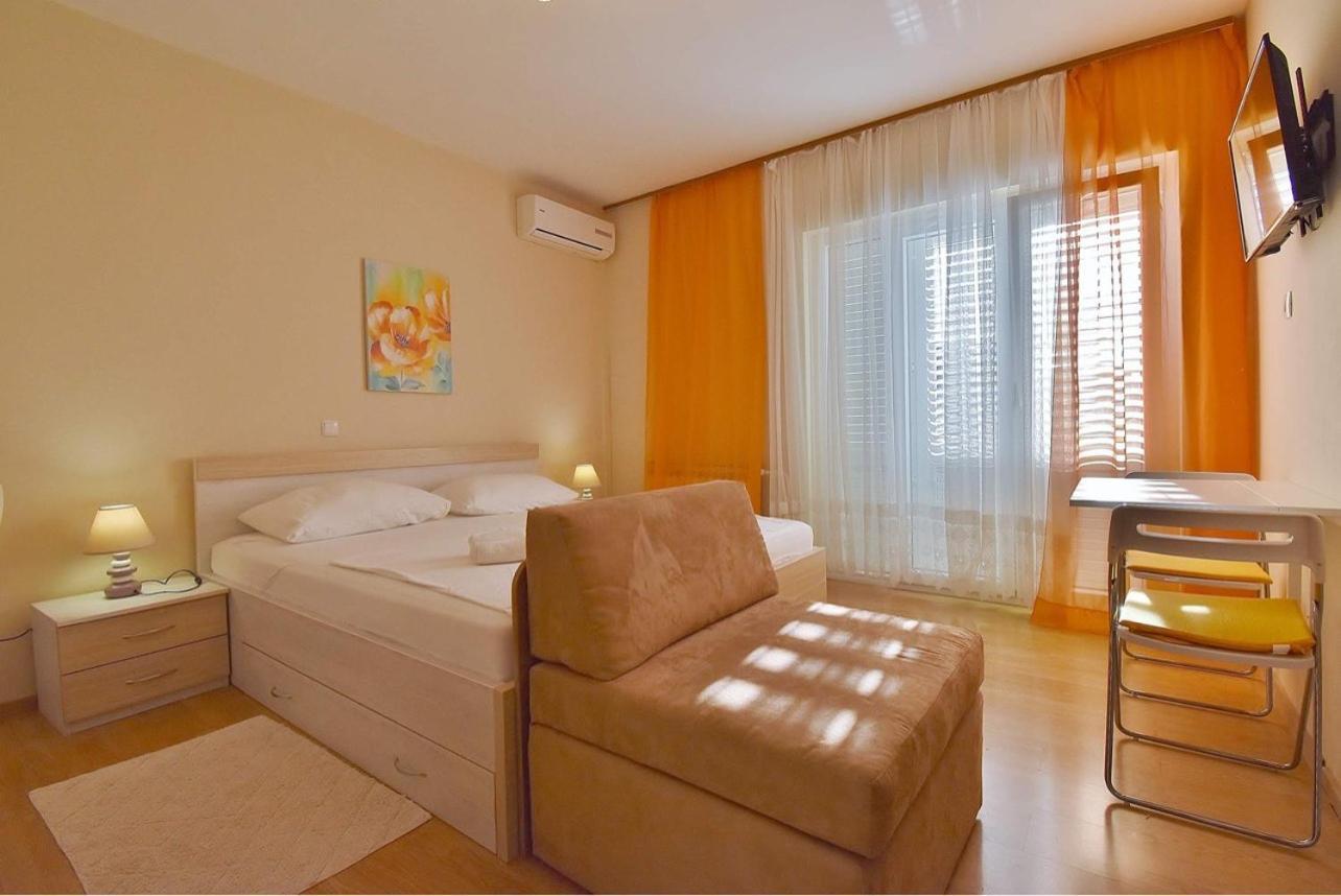 Guest House Sandra Ραμπ Εξωτερικό φωτογραφία