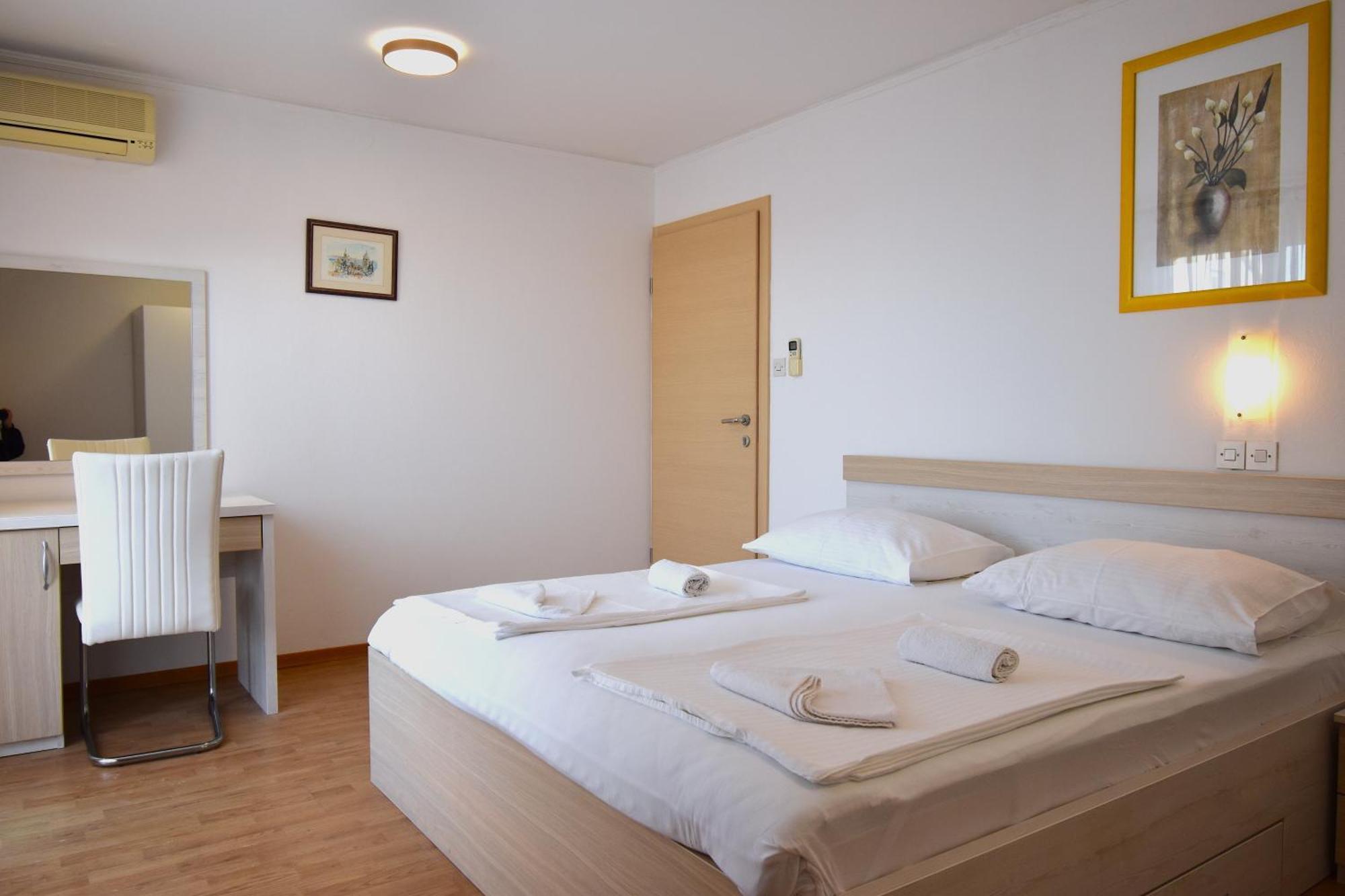 Guest House Sandra Ραμπ Εξωτερικό φωτογραφία