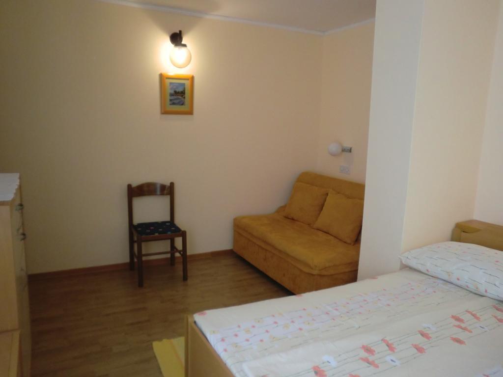 Guest House Sandra Ραμπ Δωμάτιο φωτογραφία