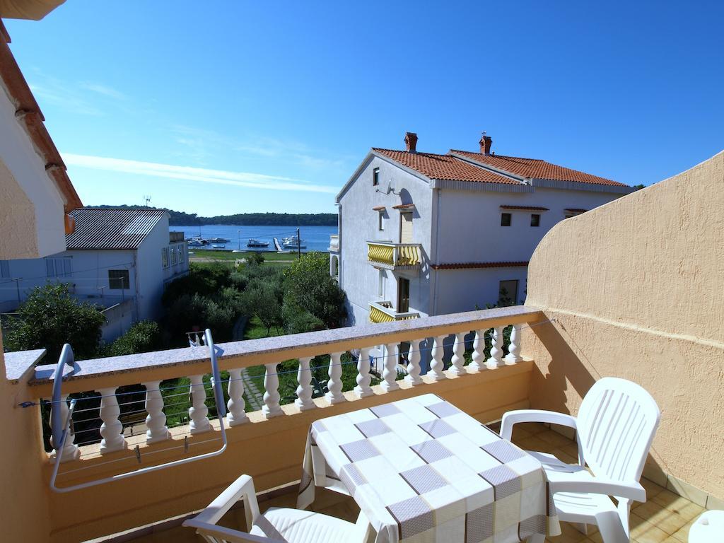 Guest House Sandra Ραμπ Δωμάτιο φωτογραφία