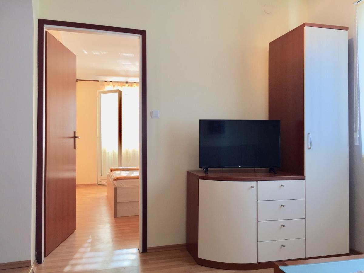 Guest House Sandra Ραμπ Εξωτερικό φωτογραφία
