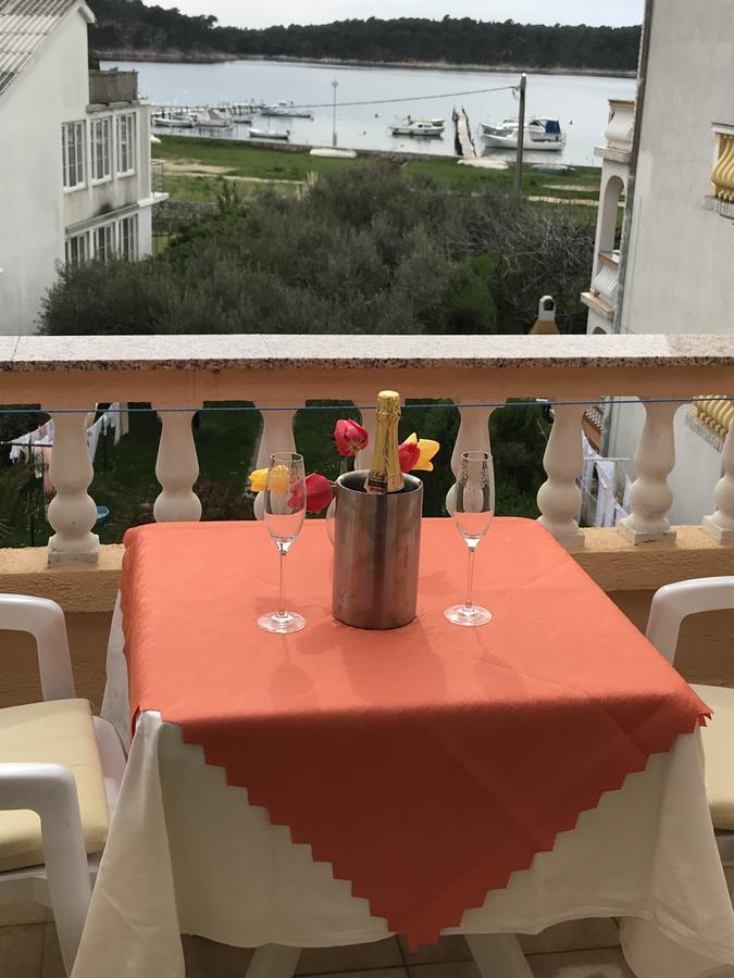 Guest House Sandra Ραμπ Εξωτερικό φωτογραφία
