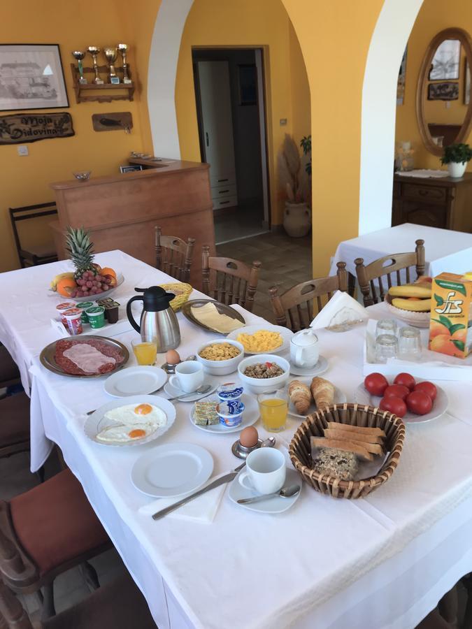Guest House Sandra Ραμπ Εξωτερικό φωτογραφία