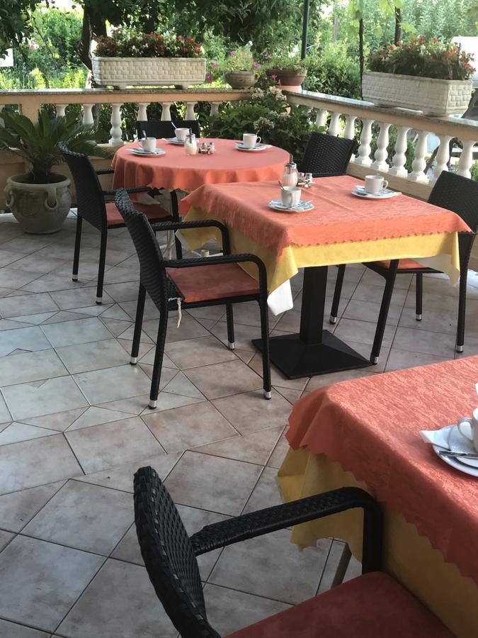 Guest House Sandra Ραμπ Εξωτερικό φωτογραφία